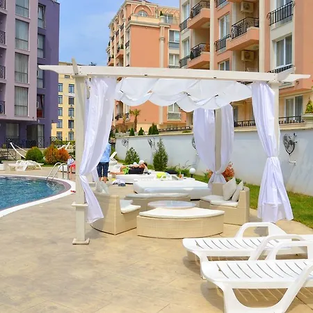 Rainbow Apartament Słoneczny Brzeg